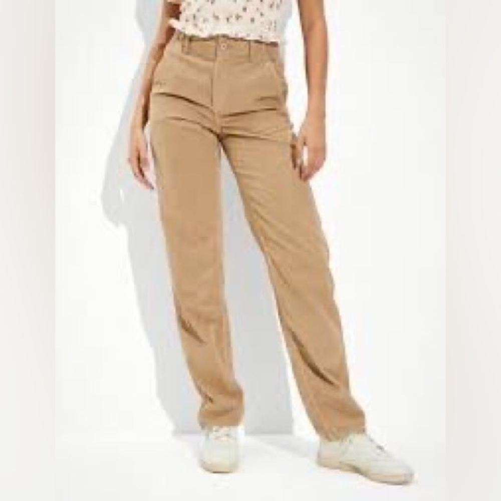 AE American Eagle Tan Khaki Corduroy Stretch High Rise Mom Straight Jeans size 4